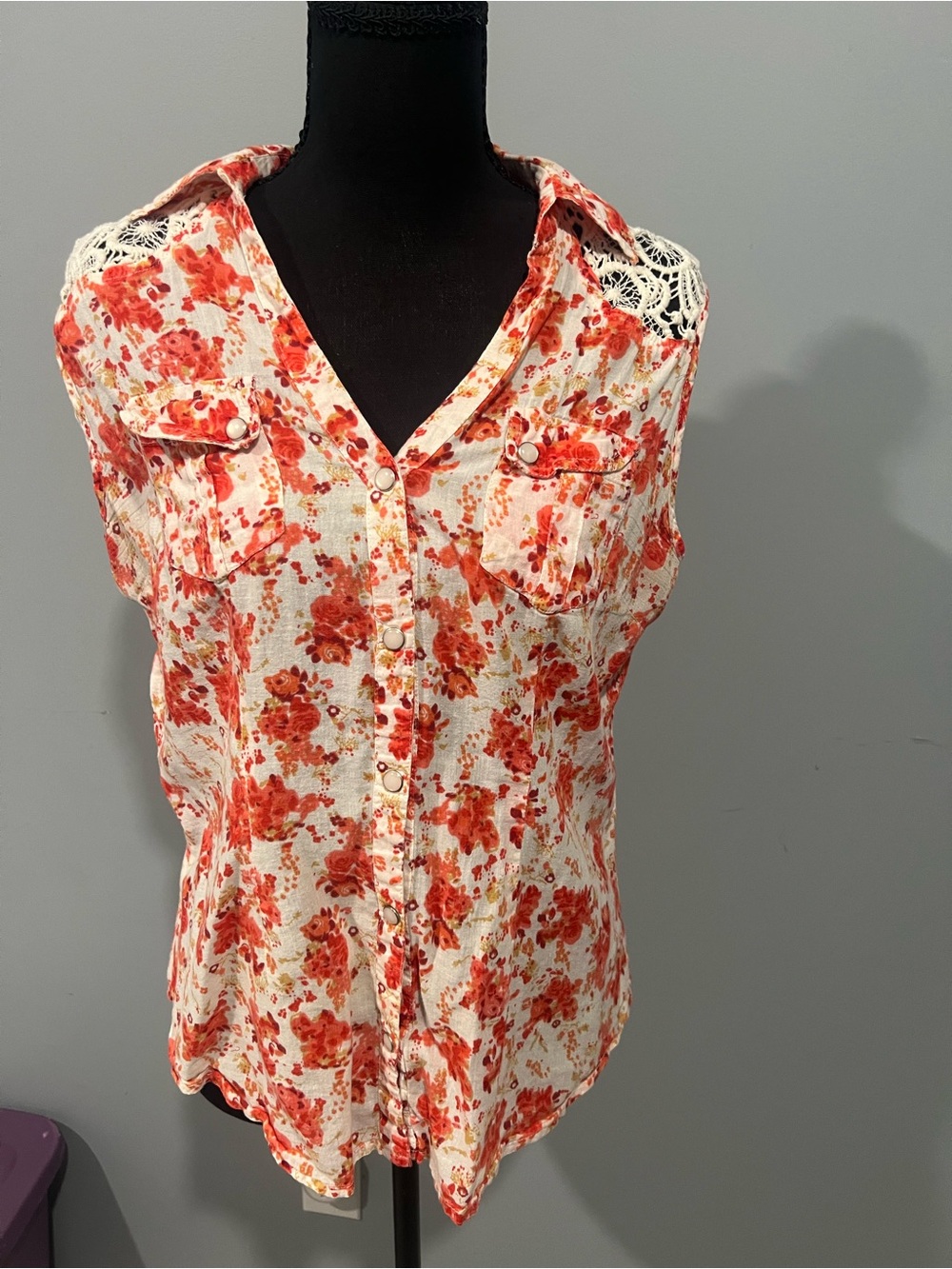 Sleeveless Floral Button-Up Top - Orange Floral